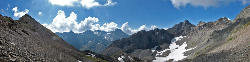 Il Pizzo Recastello, visto dal Diavolo di Malgina, dal Cimone, dal Tre Confini, dai Laghi della Cerviera - FOTOGALLERY